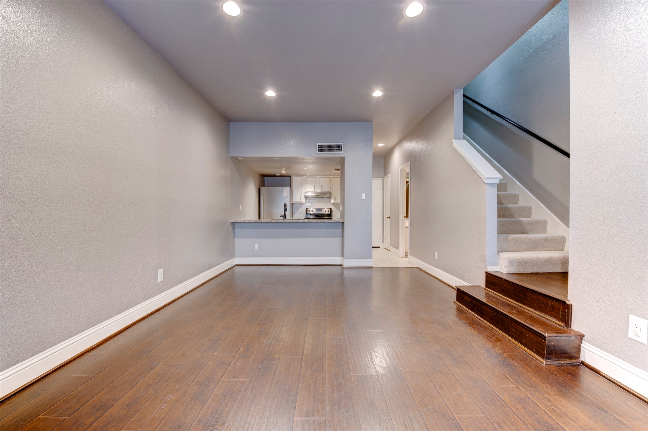 1920 Augusta Drive, Unit 19 Houston, TX 77057 - Photo 14 of 40