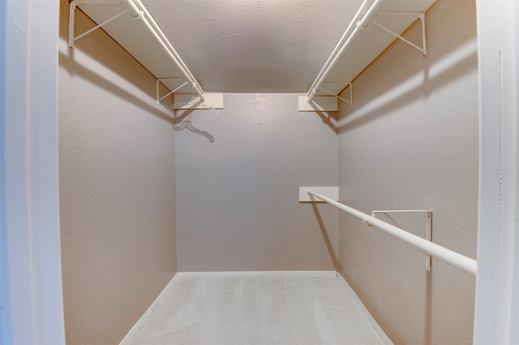 1920 Augusta Drive, Unit 19 Houston, TX 77057 - Photo 30 of 40