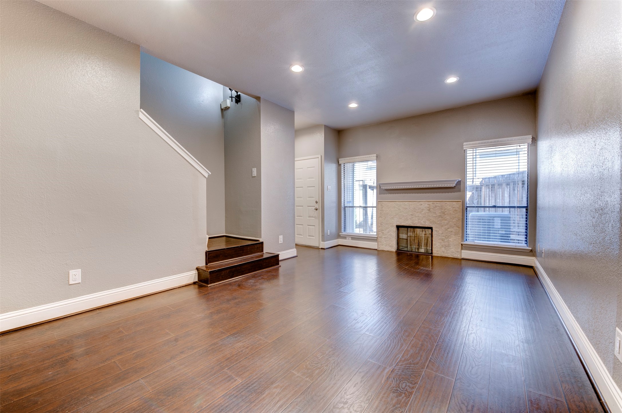 1920 Augusta Drive, Unit 19 Houston, TX 77057 - Photo 9 of 40