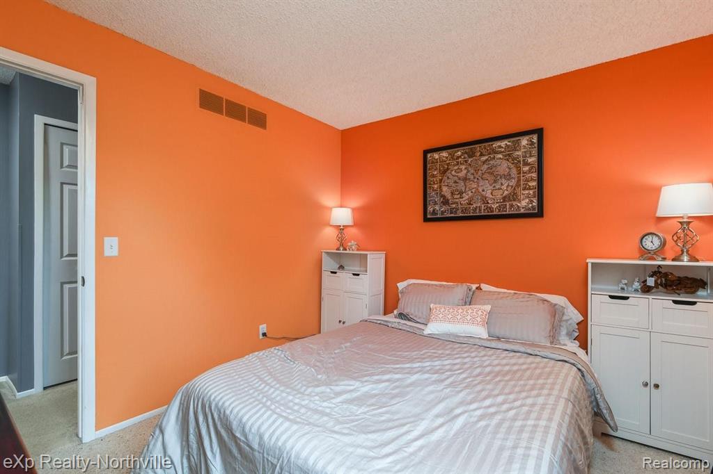 796 Bolinger Street Rochester Hills, MI 48307 - Photo 31 of 33