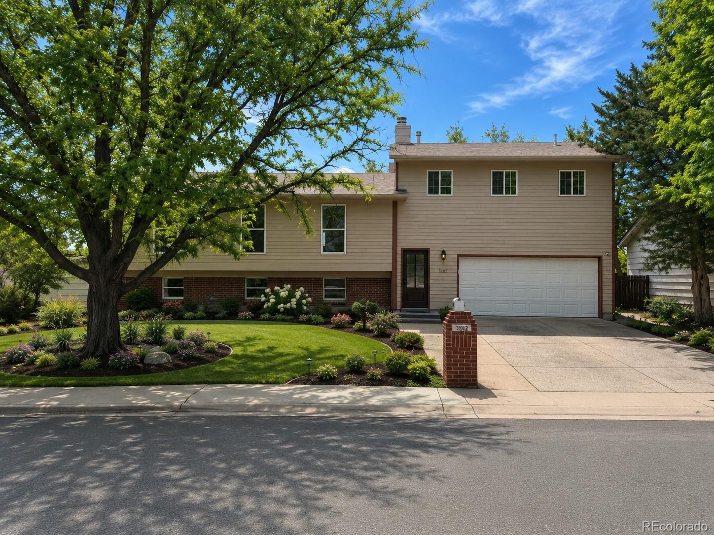 2012 South Ivory Street Aurora, CO 80013 - Photo 1 of 37