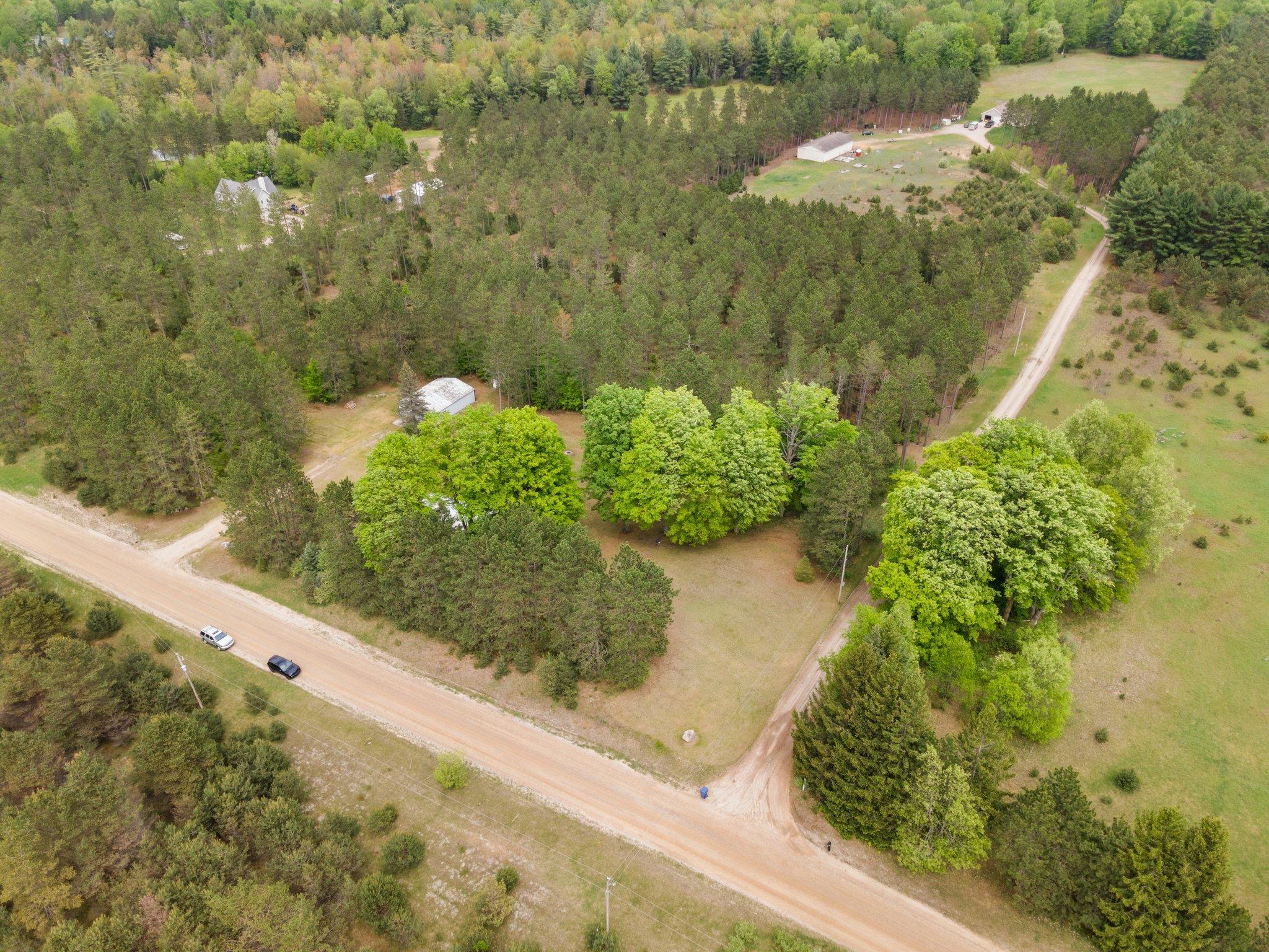 6209 Hodge Road Kingsley, MI 49649 - Photo 32 of 35 1900532-31.JPG