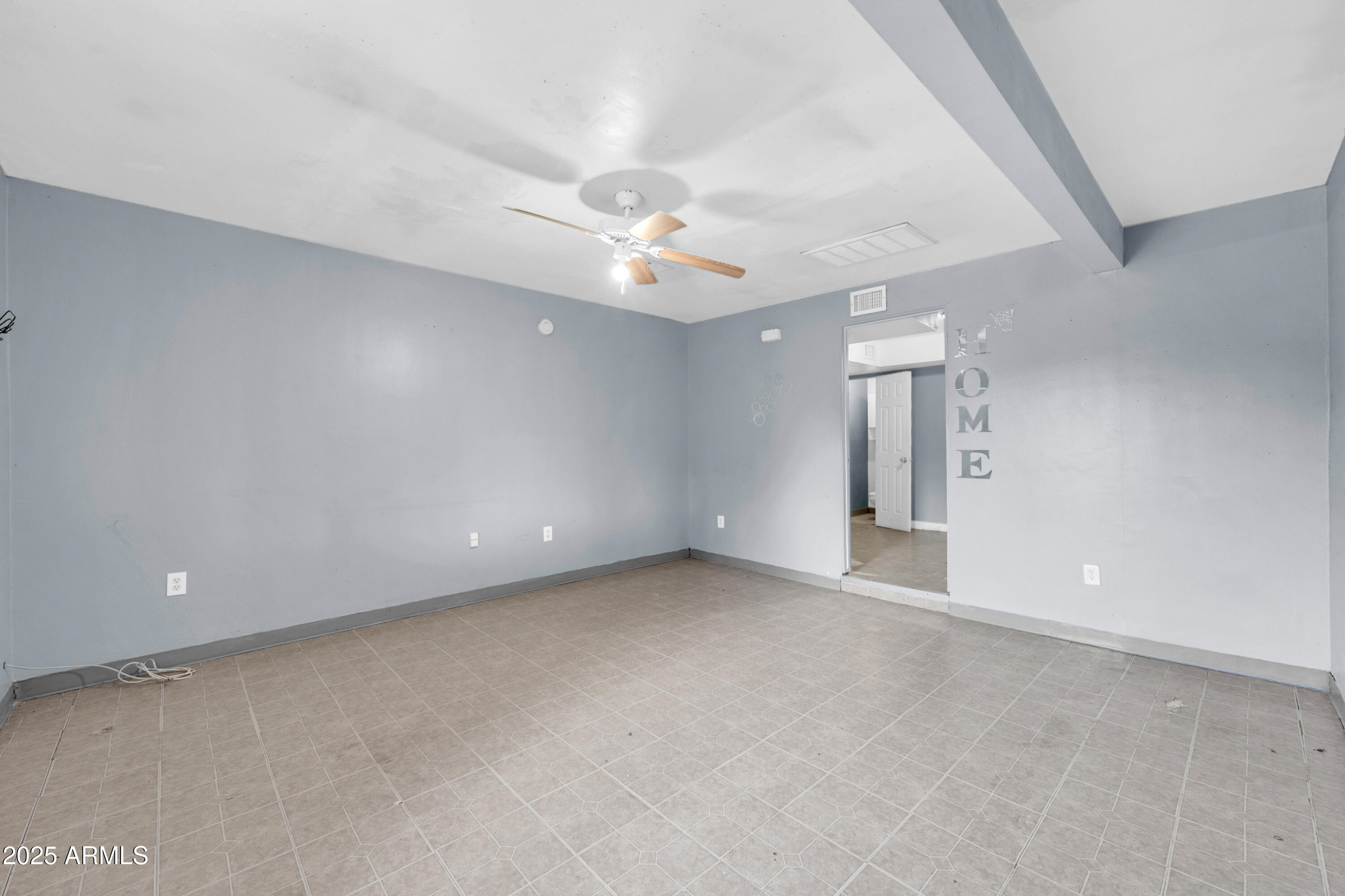 1627 West Maldonado Road Phoenix, AZ 85041 - Photo 20 of 30 1627 W Maldonado Rd-6