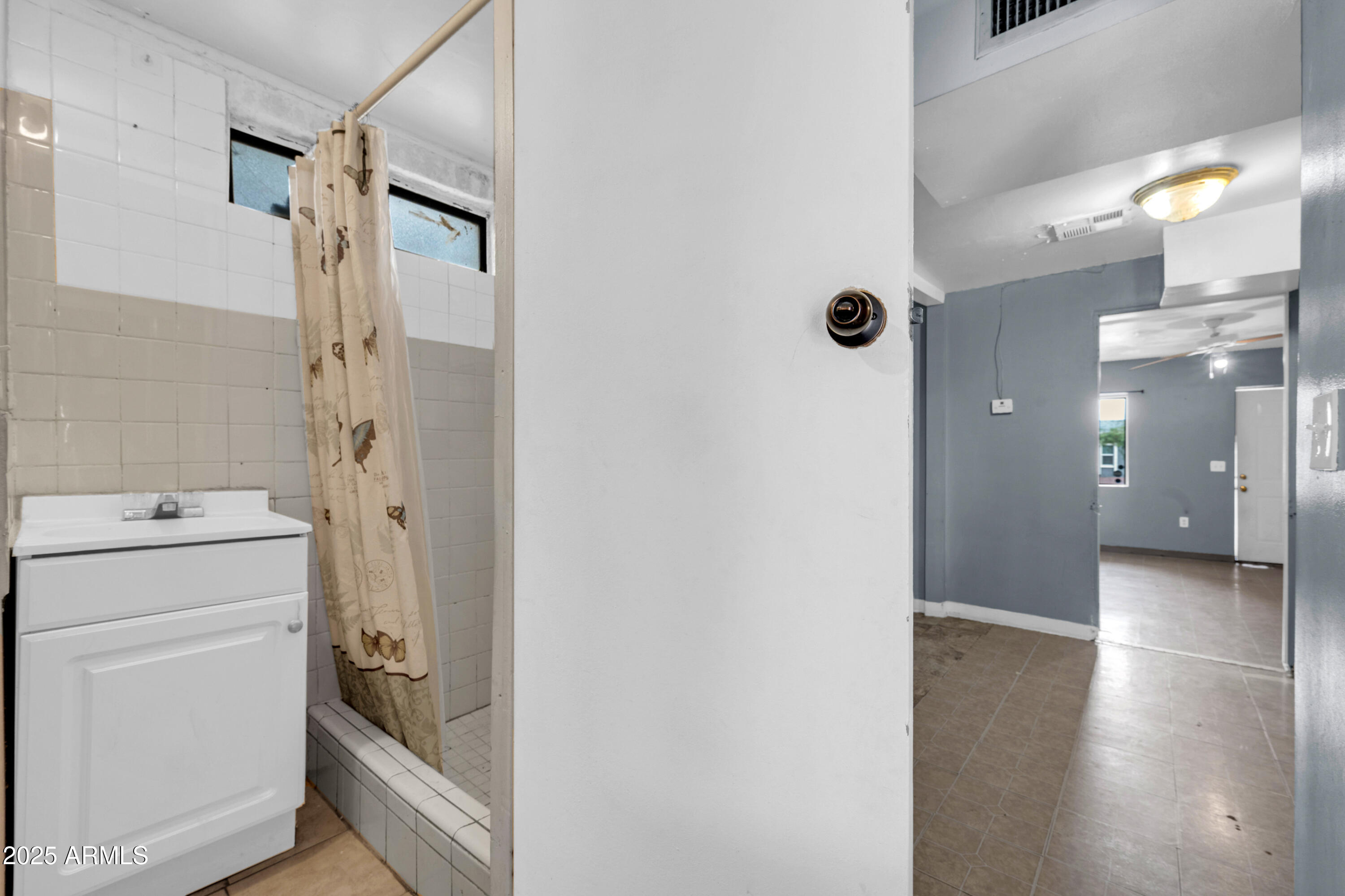 1627 West Maldonado Road Phoenix, AZ 85041 - Photo 24 of 30 1627 W Maldonado Rd-16