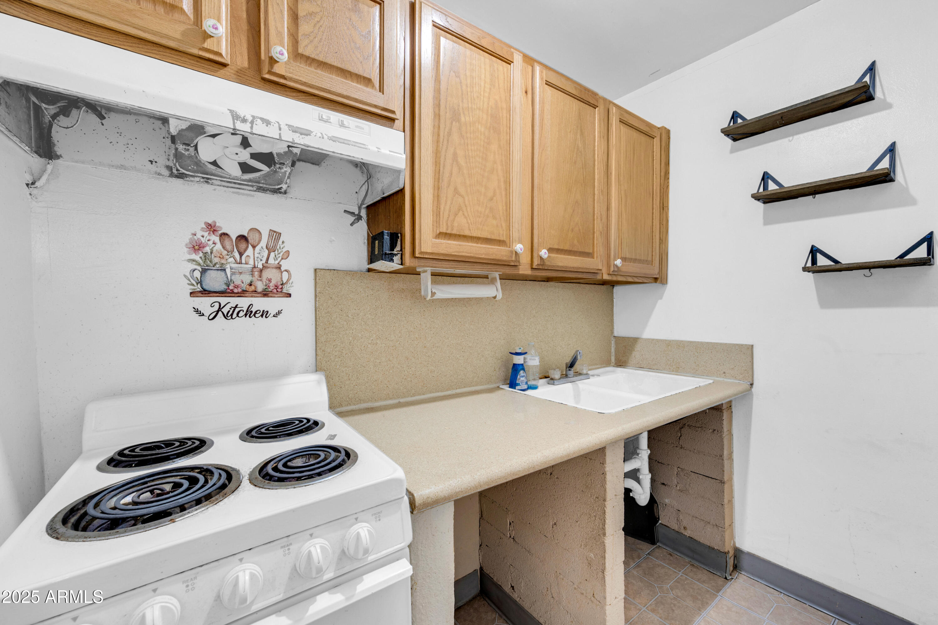 1627 West Maldonado Road Phoenix, AZ 85041 - Photo 25 of 30 1627 W Maldonado Rd-12