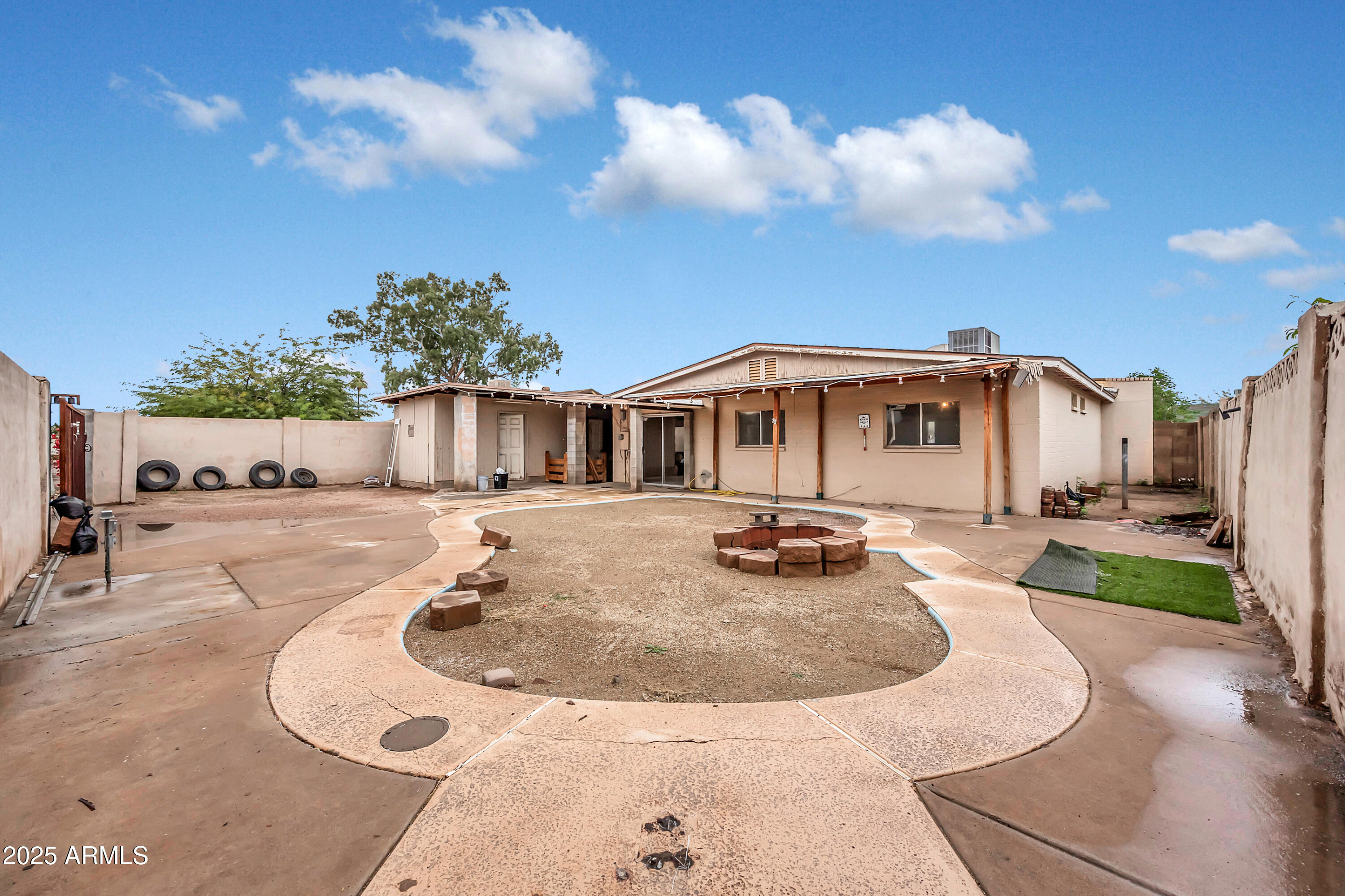 1627 West Maldonado Road Phoenix, AZ 85041 - Photo 27 of 30 1627 W Maldonado Rd-38