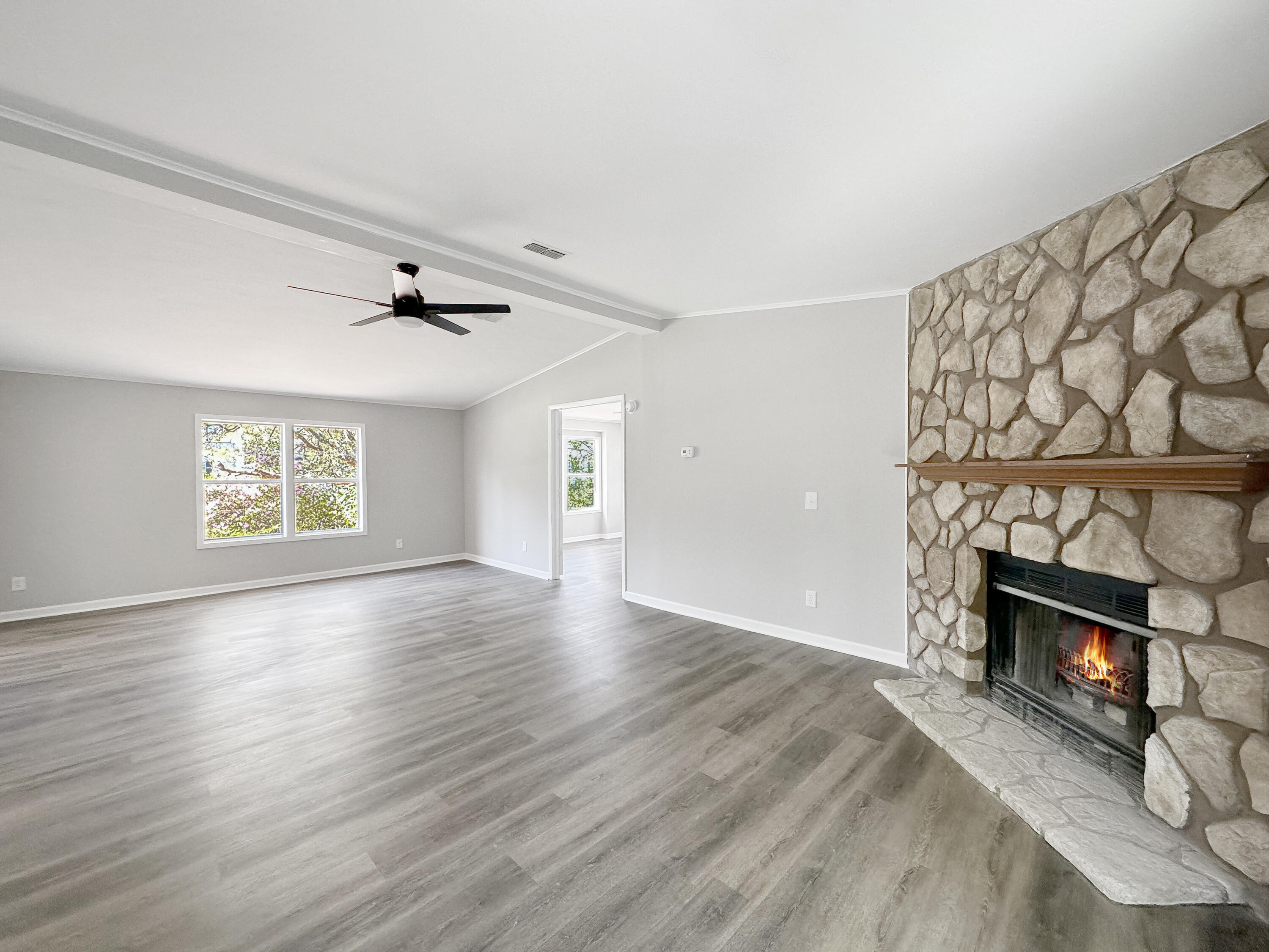 142 Grapevine Road Summerville, SC 29483 - Photo 11 of 17 9