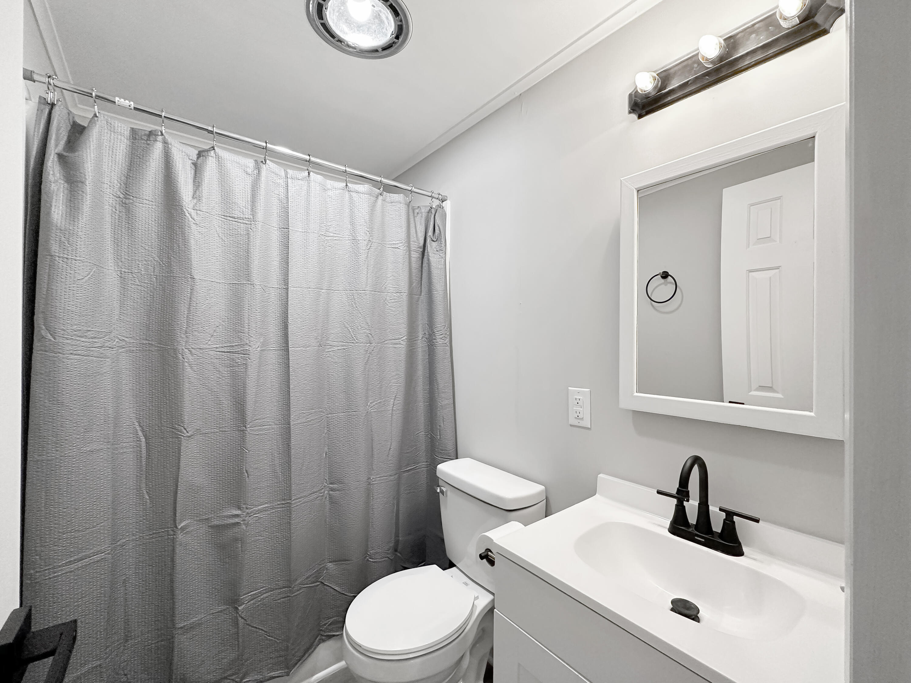 142 Grapevine Road Summerville, SC 29483 - Photo 14 of 17 12
