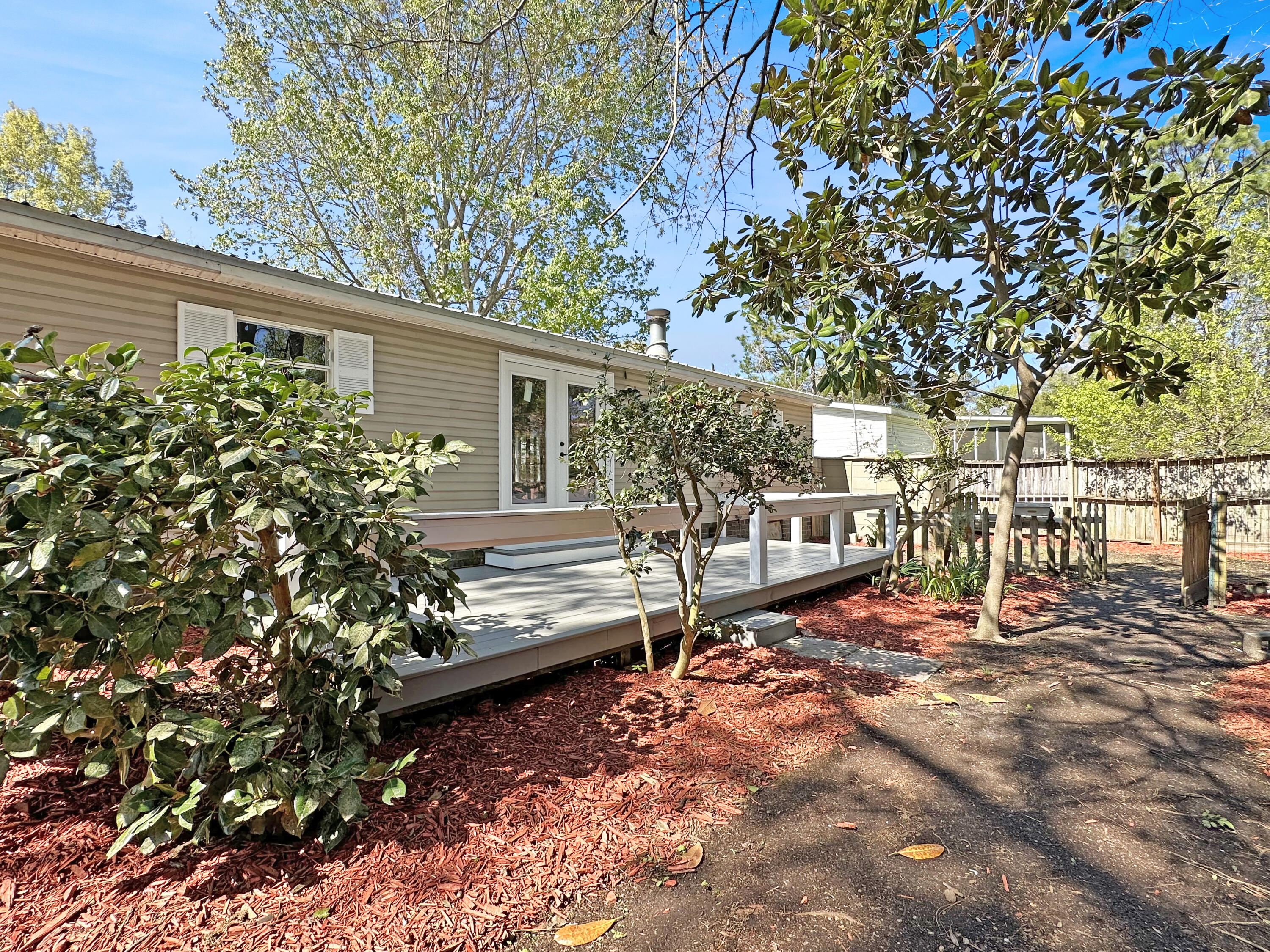 142 Grapevine Road Summerville, SC 29483 - Photo 15 of 17 13
