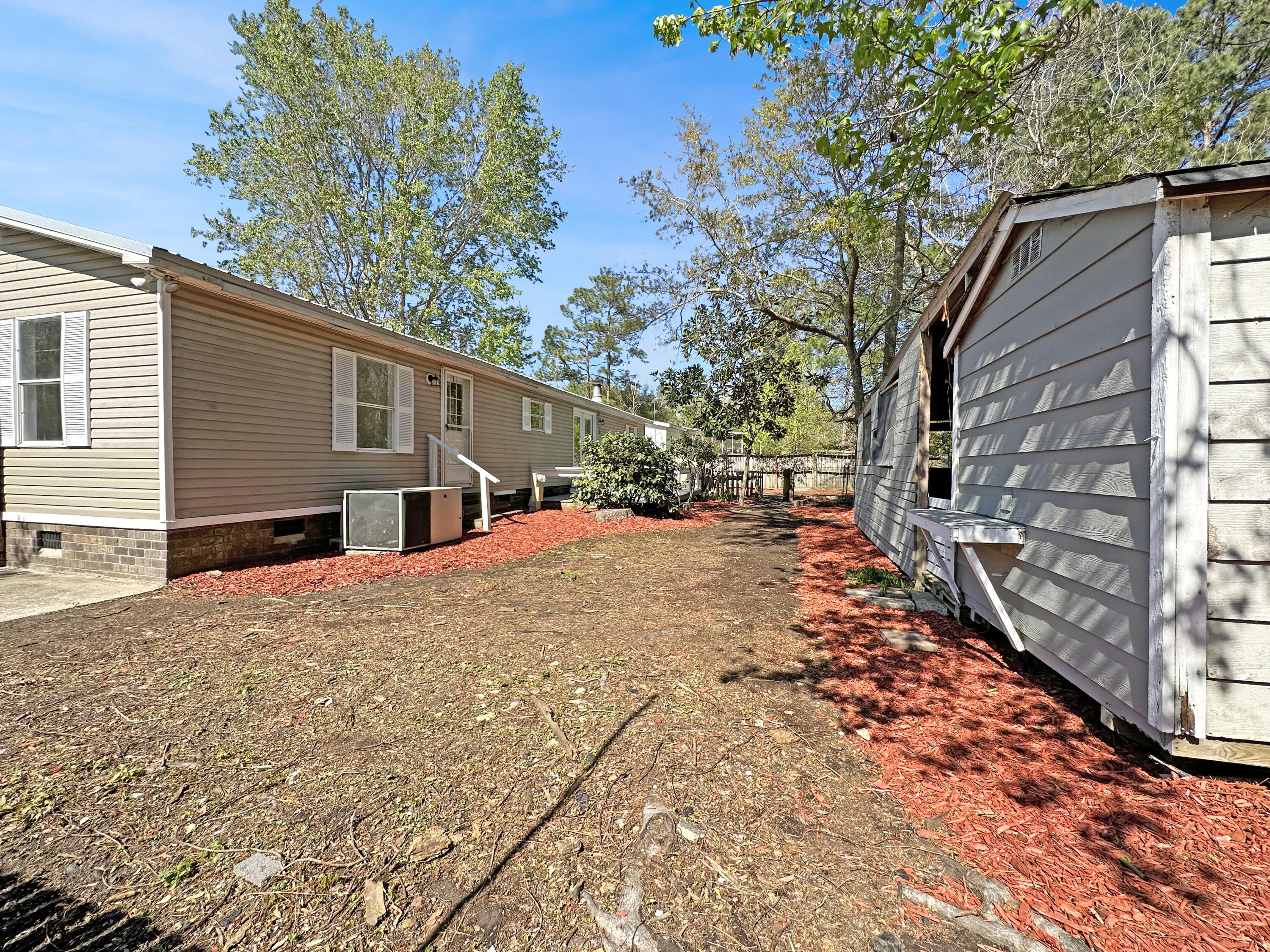 142 Grapevine Road Summerville, SC 29483 - Photo 16 of 17 14