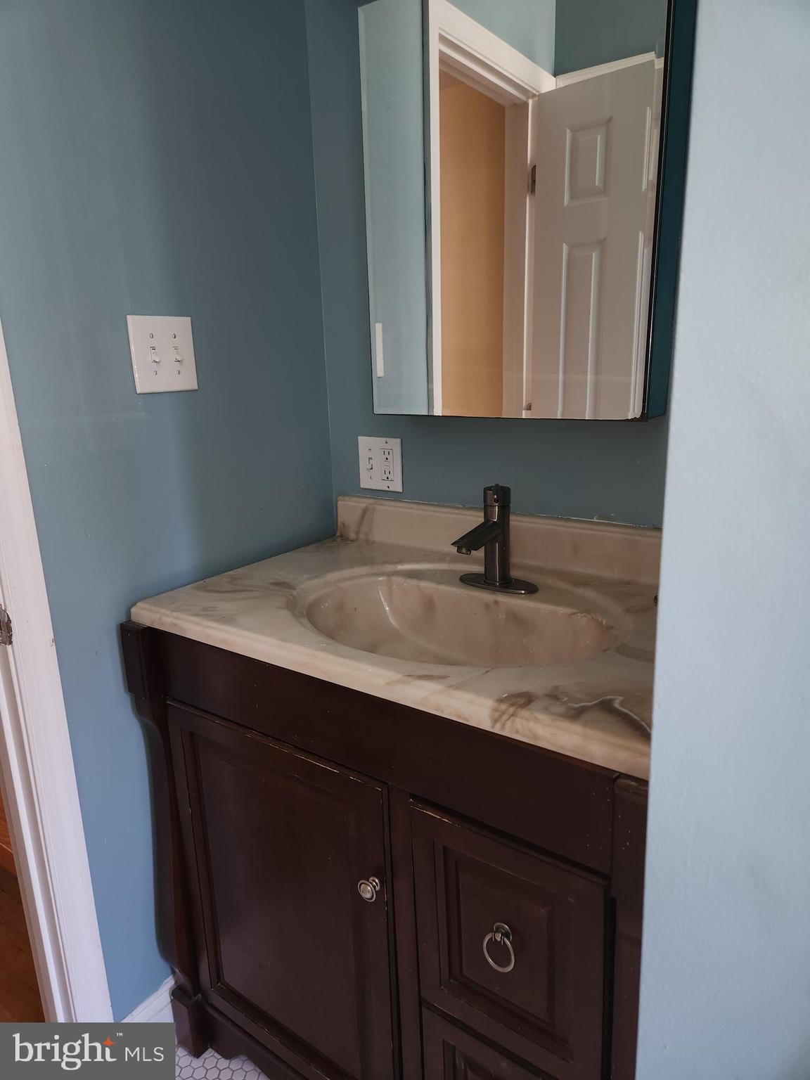 2315 40th Street Northwest, Unit 2 Washington, DC 20007 - Photo 20 of 25 Modern bath