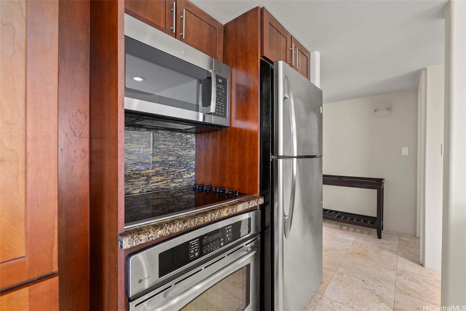 240 Makee Road, Unit 12C Honolulu, HI 96815 - Photo 10 of 25 Gallery Image 10