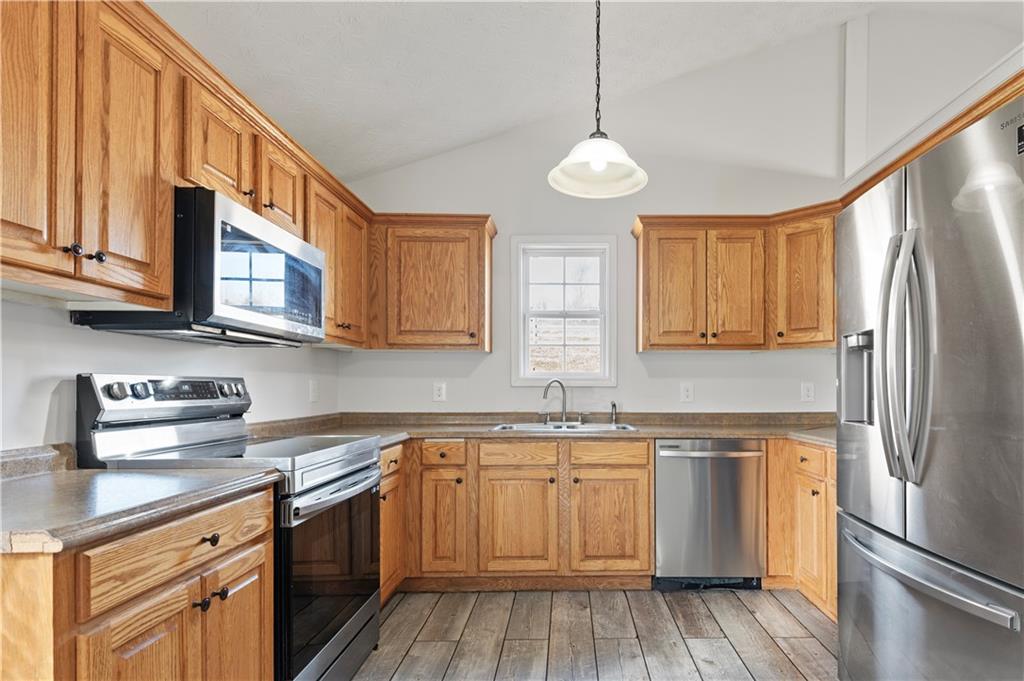 178 Windfield Ridge Drive Mount Airy, GA 30563 - Photo 8 of 25