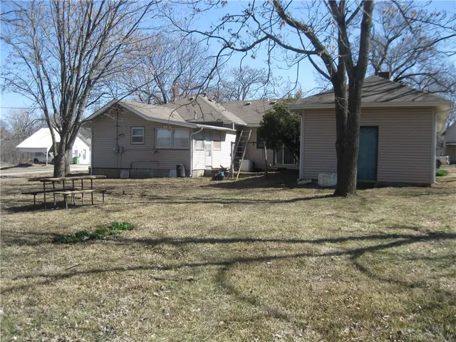 $150,000 | 304 South Cedar Street, Lane, KS 66042