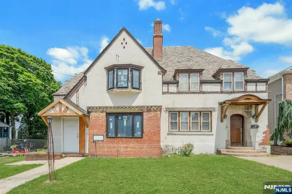 $860,000 | 541 Page Avenue, Lyndhurst, NJ 07071
