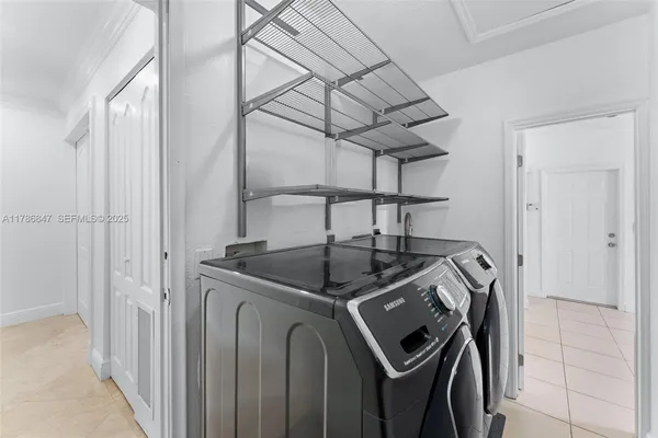 a view of empty room