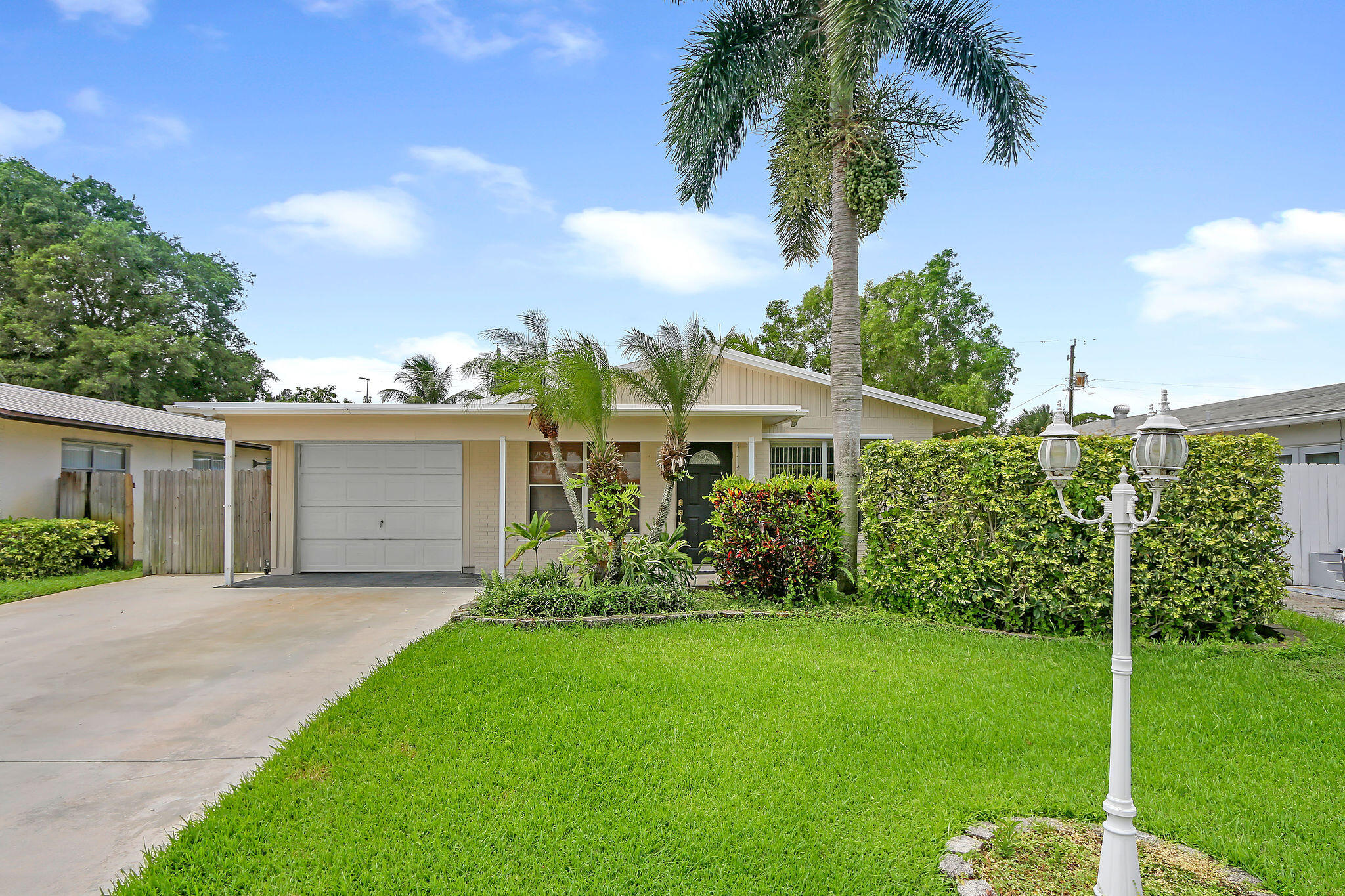 5180 Washington Road Delray Beach, FL 33484 - Photo 1 of 20 RealtyFrame.com_9814
