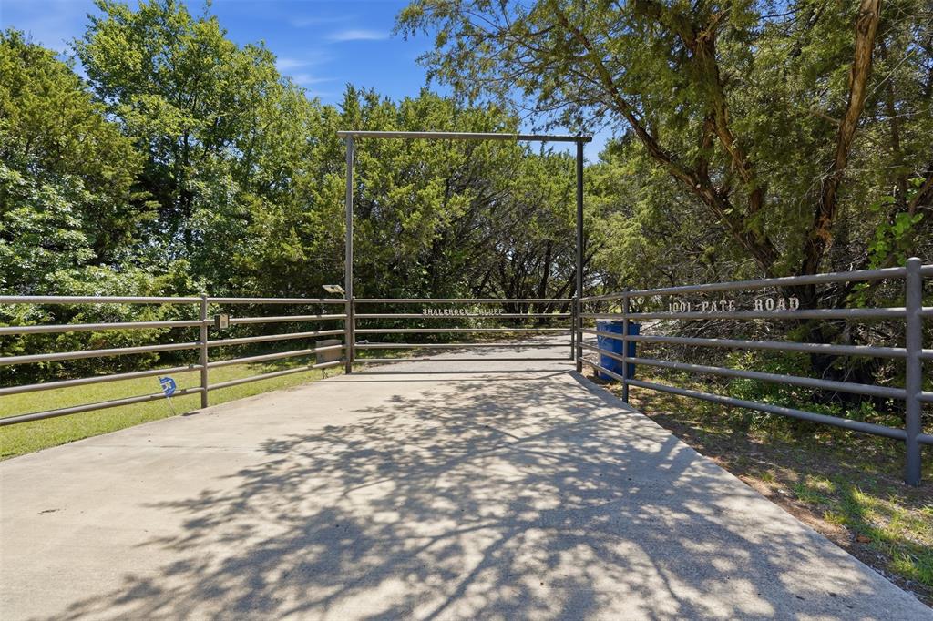 1001 Pate Road Cresson, TX 76035 - Photo 2 of 40