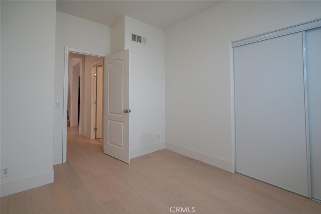 8656 Harvest Place Rancho Cucamonga, CA 91730 - Photo 15 of 39 a view of an empty room