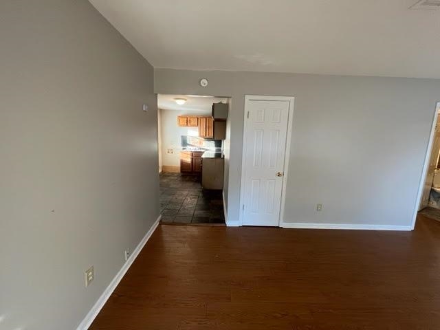 338 West Holmes Road Memphis, TN 38109 - Photo 6 of 11 a view of hallway with livingroom