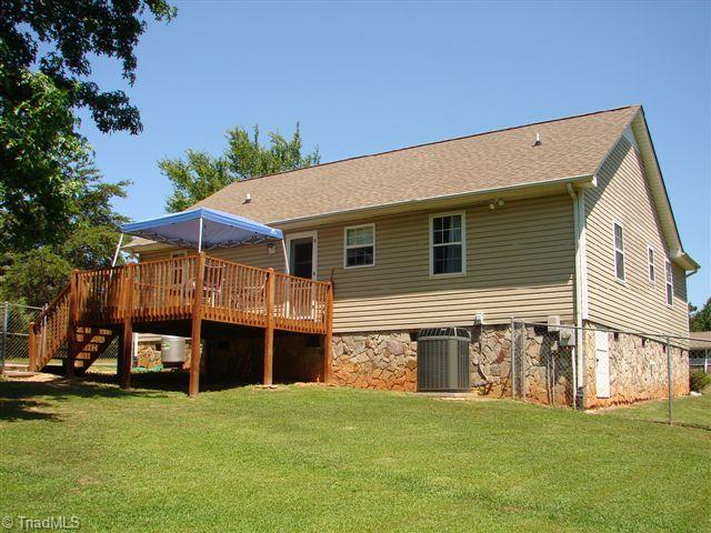 3874 Young Road Asheboro, NC 27205 - Photo 5 of 22 Gallery Image 5