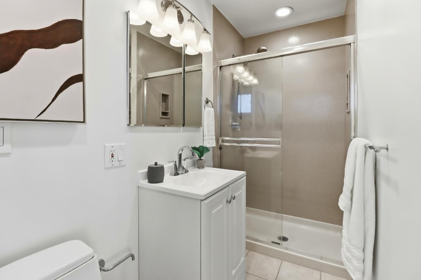 5245 Bucknall Road San Jose, CA 95130 - Photo 27 of 39 Gallery Image 27