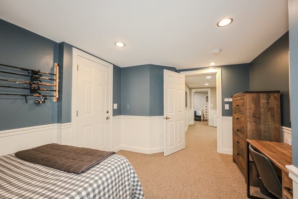 9 Burns Hill Road Hudson, NH 03051 - Photo 20 of 42 Gallery Image 20