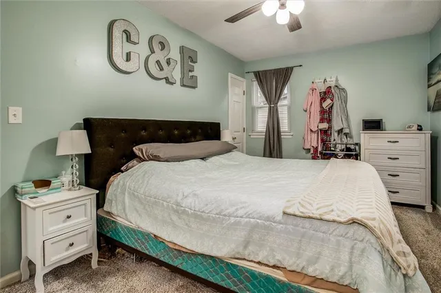 $269,900 | 508 Northeast Richardson Place, Lee's Summit, MO 64086