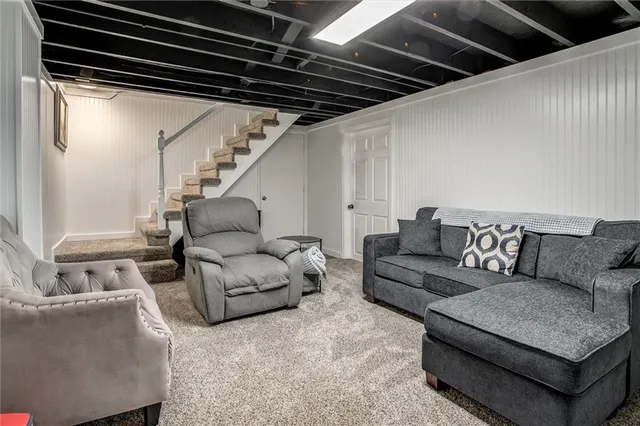 $269,900 | 508 Northeast Richardson Place, Lee's Summit, MO 64086