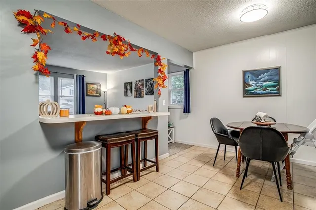 $269,900 | 508 Northeast Richardson Place, Lee's Summit, MO 64086