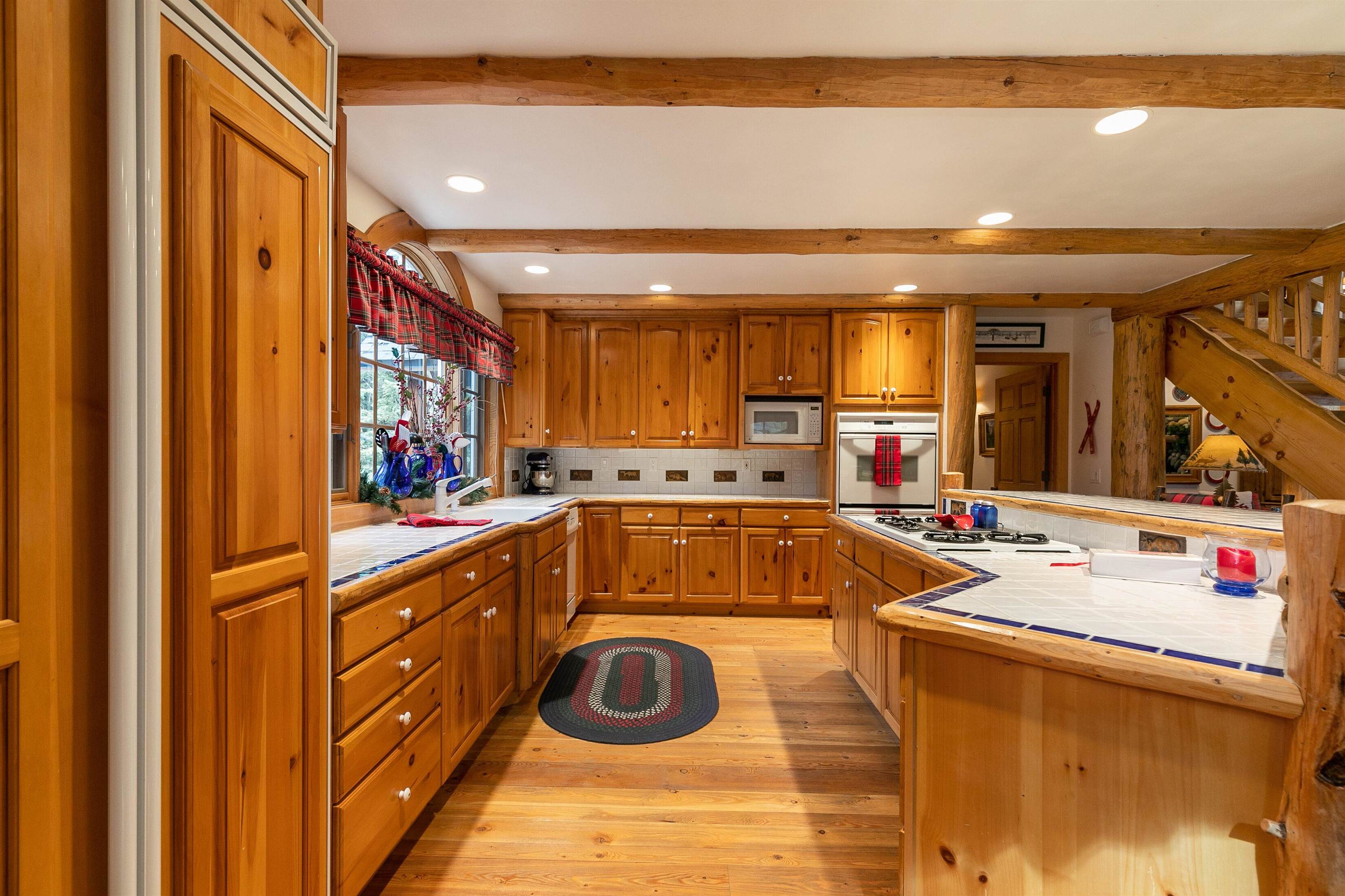 850 Beaver Pond Truckee, CA 96161 - Photo 8 of 21 a utility room with washer and dryer