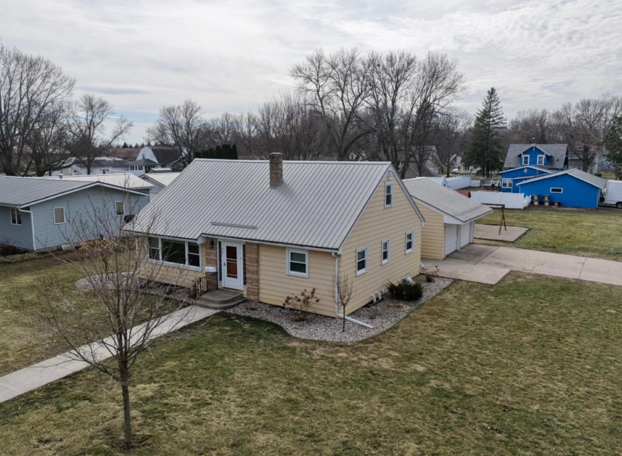 900 10th Street South St. James, MN 56081 - Photo 1 of 1