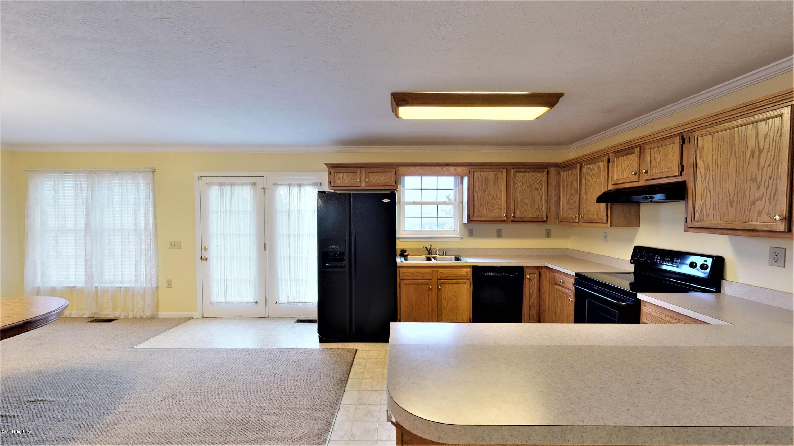 8733 Lagrange Road La Grange, KY 40031 - Photo 3 of 50 Open concept showing kitchen and dining area