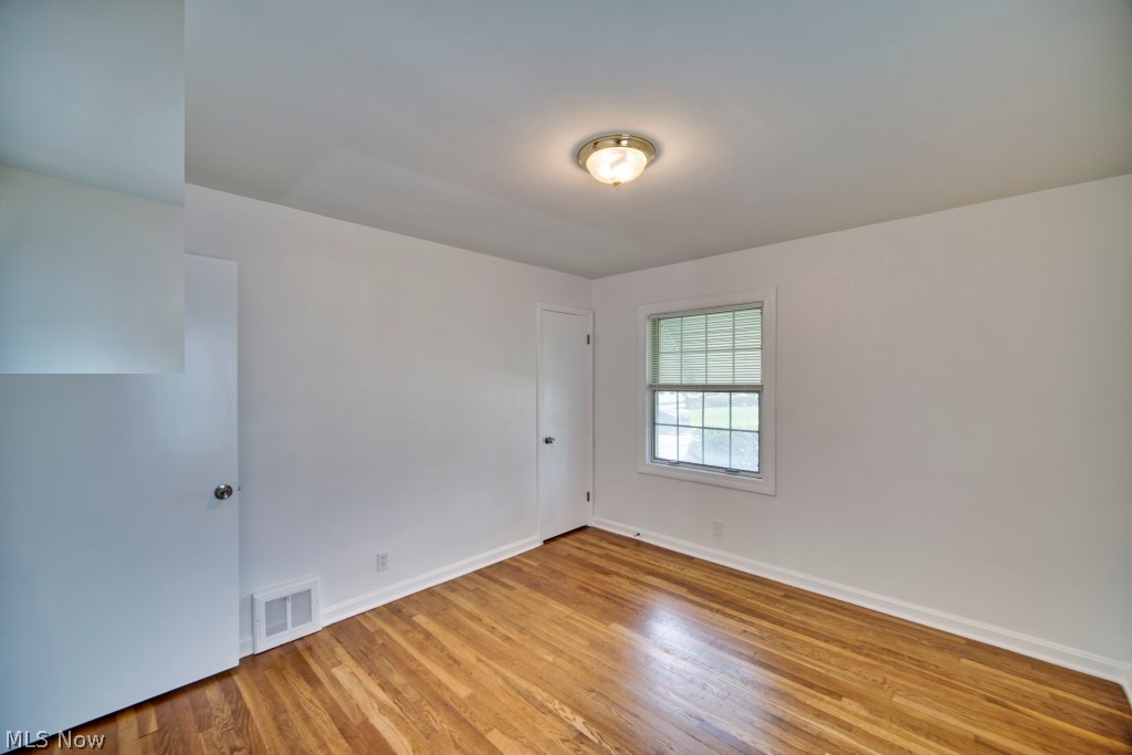 11707 Crofton Road Garfield Heights, OH 44125 - Photo 12 of 23 Gallery Image 12
