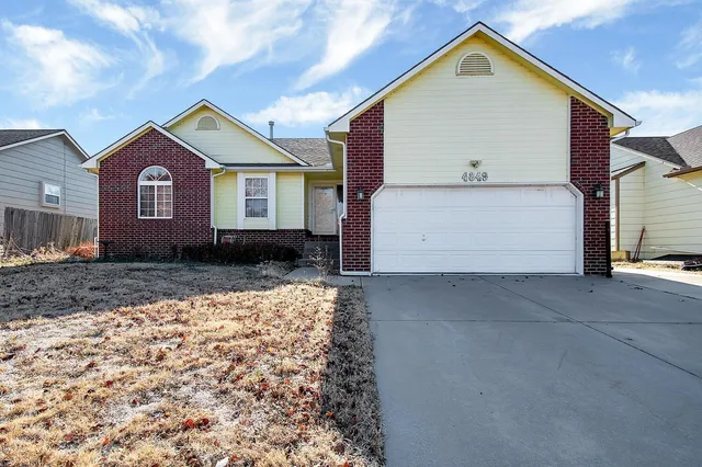 $289,900 | 4849 East 44th Street North, Bel Aire, KS 67220