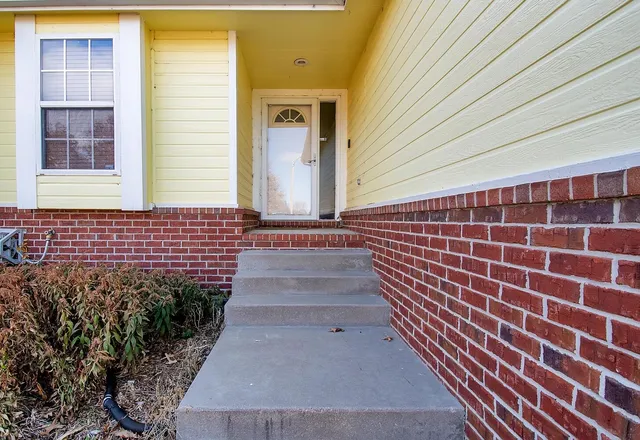 $289,900 | 4849 East 44th Street North, Bel Aire, KS 67220