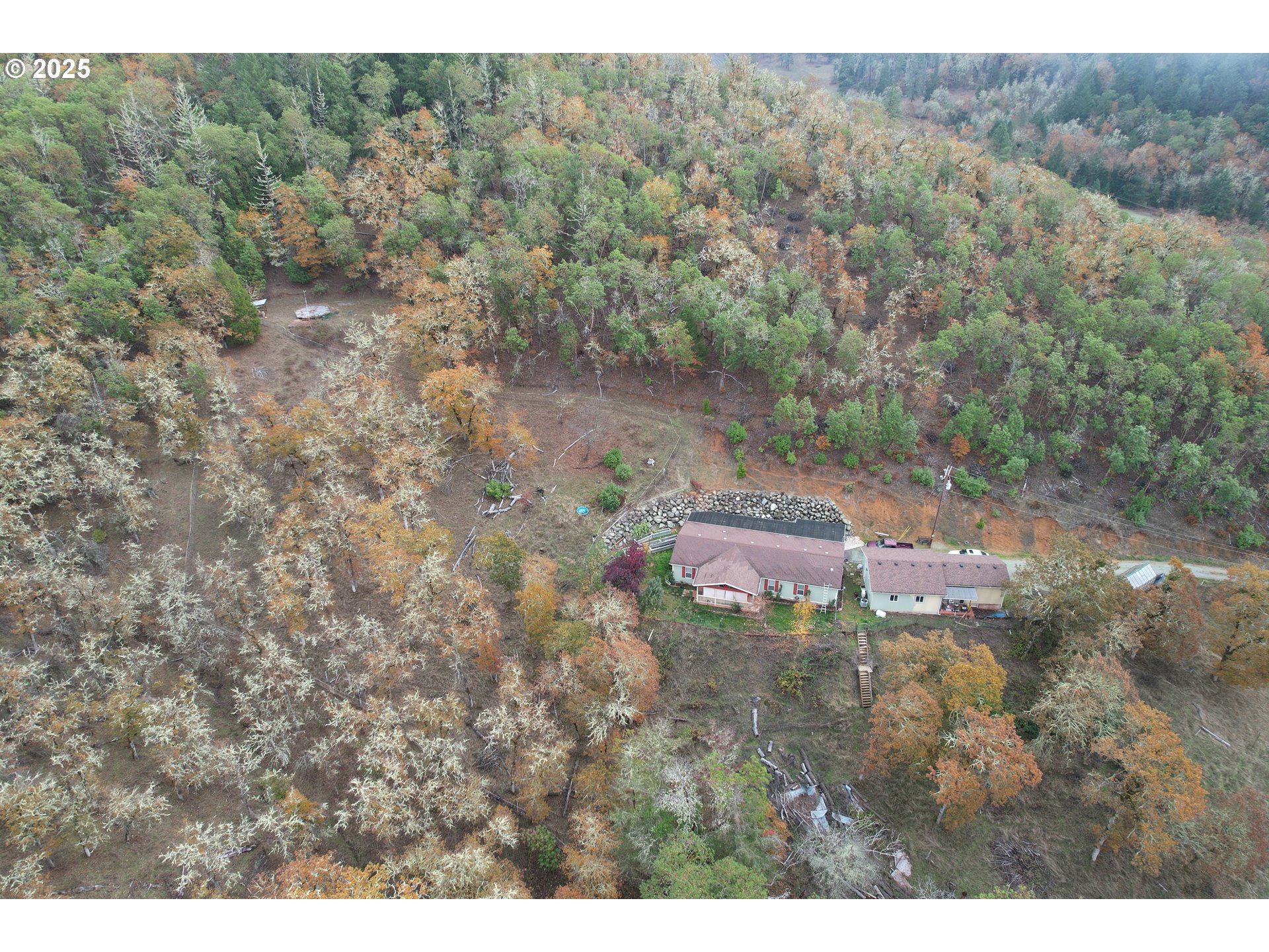 1320 Shoestring Road Riddle, OR 97469 - Photo 37 of 48 a view of a dry yard