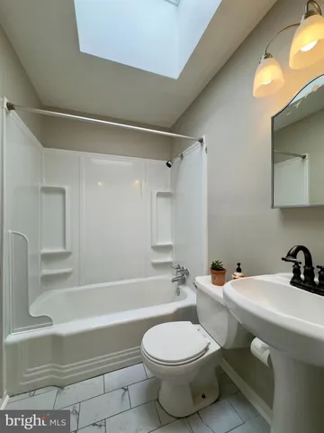 $1,825 | 1732 Redwood Avenue, Parkville, MD 21234