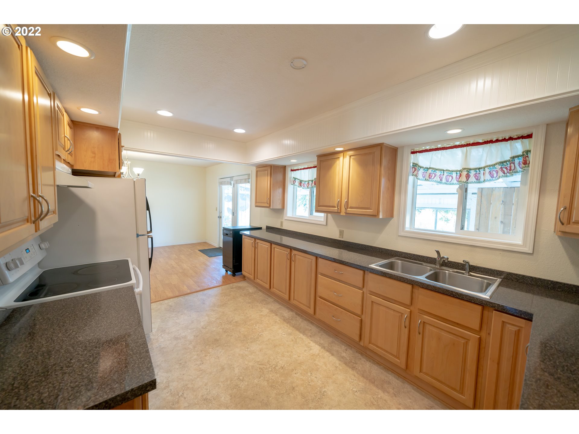 38116 Kelly Road Scio, OR 97374 - Photo 7 of 26 Gallery Image 7