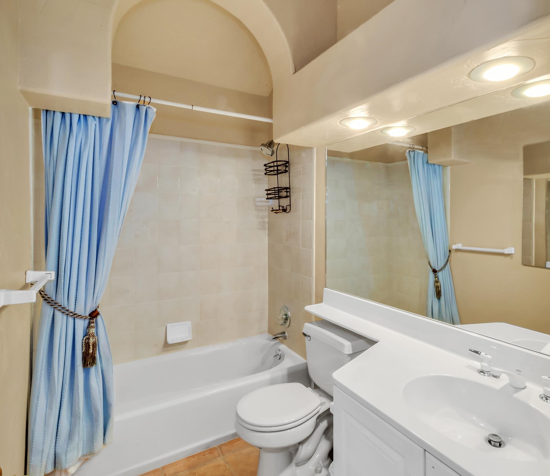 3310 C Road Palisade, CO 81526 - Photo 33 of 41 a bathroom with a sink a toilet and a bathtub