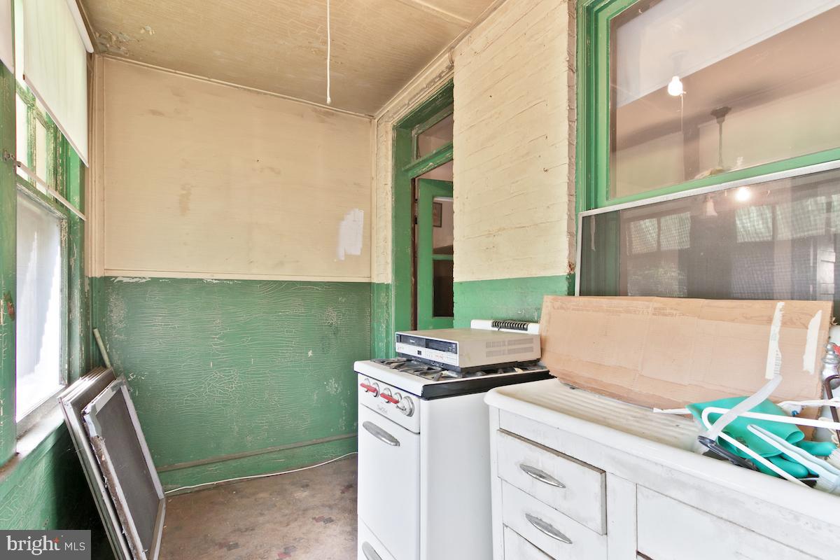 111 Kentucky Avenue Southeast Washington, DC 20003 - Photo 30 of 64