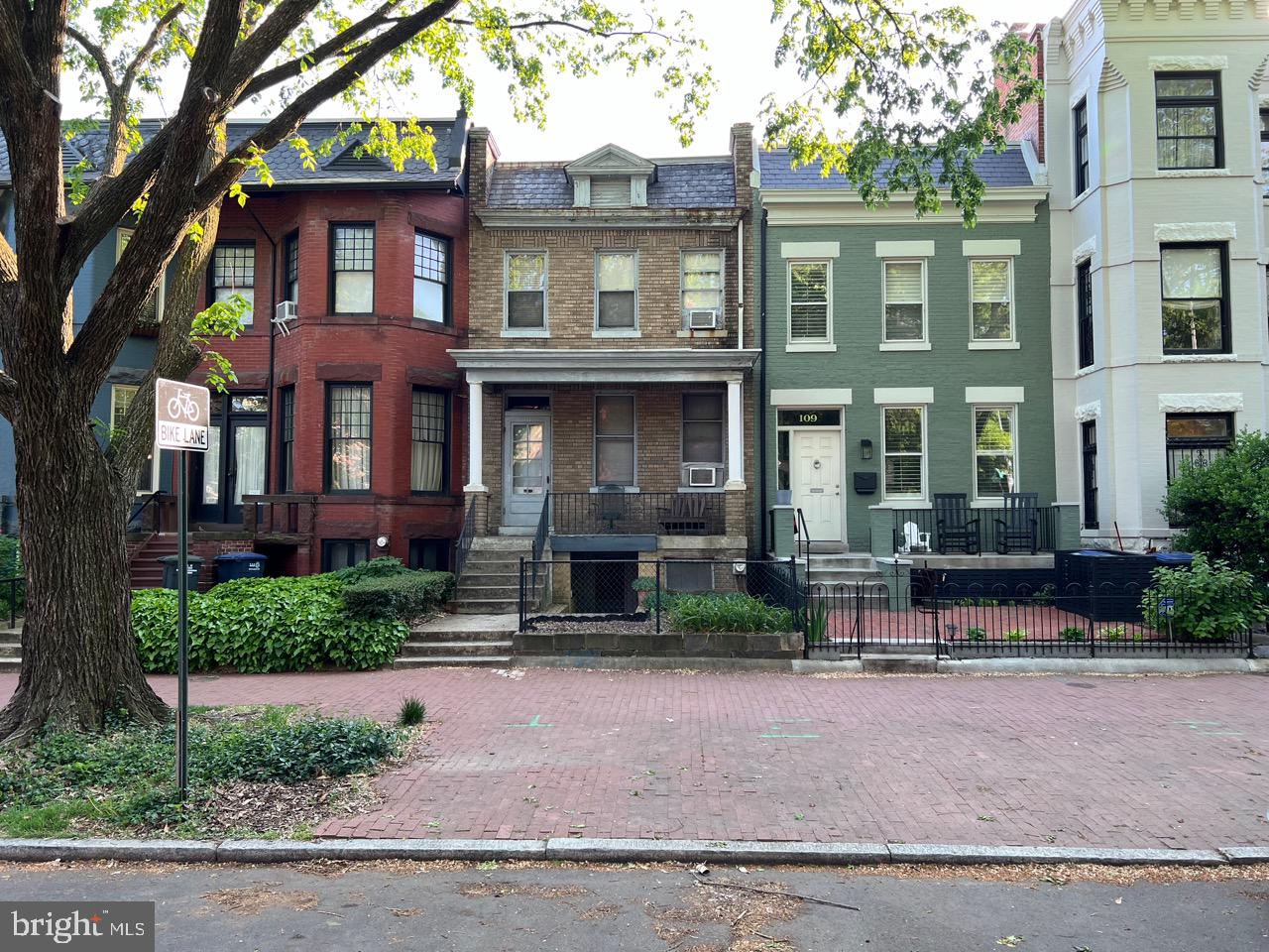 111 Kentucky Avenue Southeast Washington, DC 20003 - Photo 4 of 64