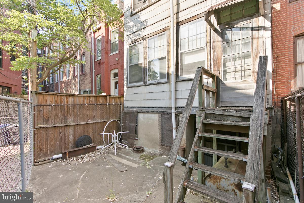 111 Kentucky Avenue Southeast Washington, DC 20003 - Photo 42 of 64