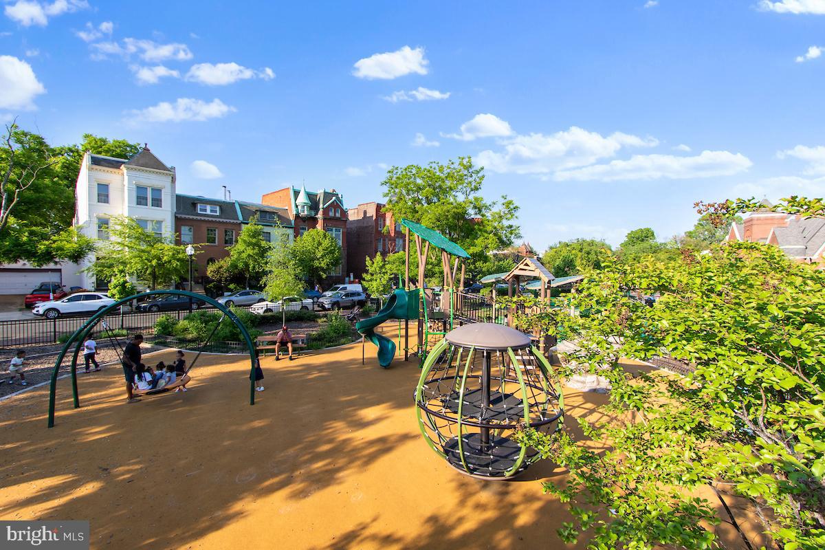 111 Kentucky Avenue Southeast Washington, DC 20003 - Photo 58 of 64