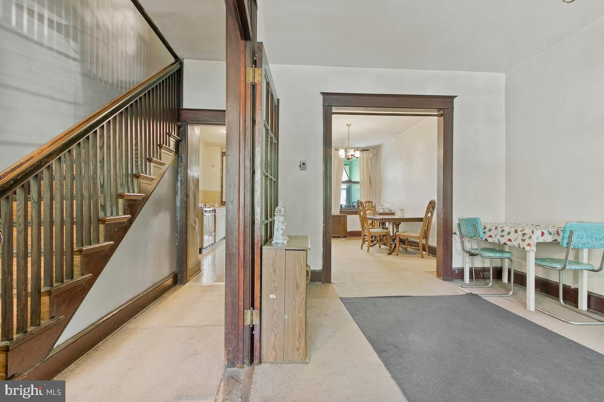 111 Kentucky Avenue Southeast Washington, DC 20003 - Photo 9 of 64