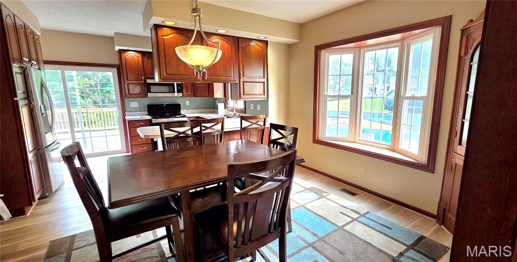 1040 William Street Chester, IL 62233 - Photo 5 of 27