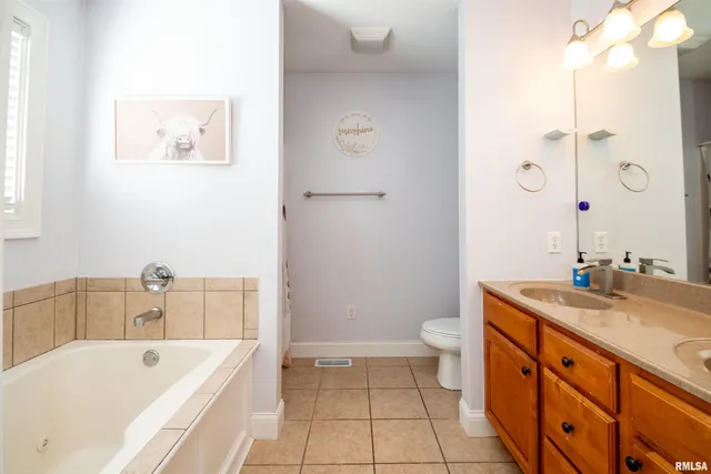 $470,000 | 610 Westminster Drive, Washington, IL 61571