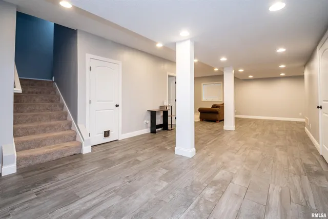 $470,000 | 610 Westminster Drive, Washington, IL 61571