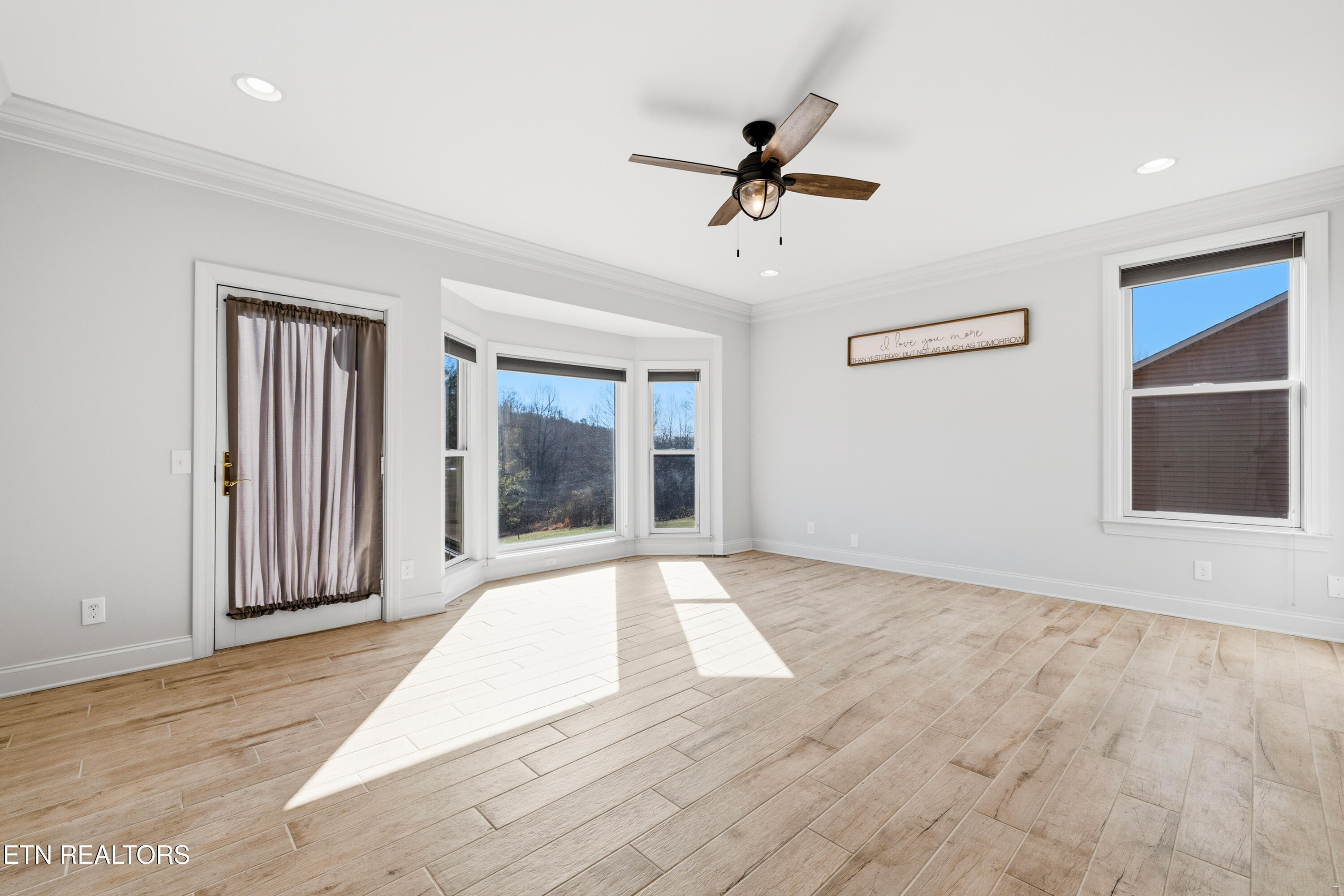 239 Sequoyah Road Andersonville, TN 37705 - Photo 13 of 49 Master Bedroom