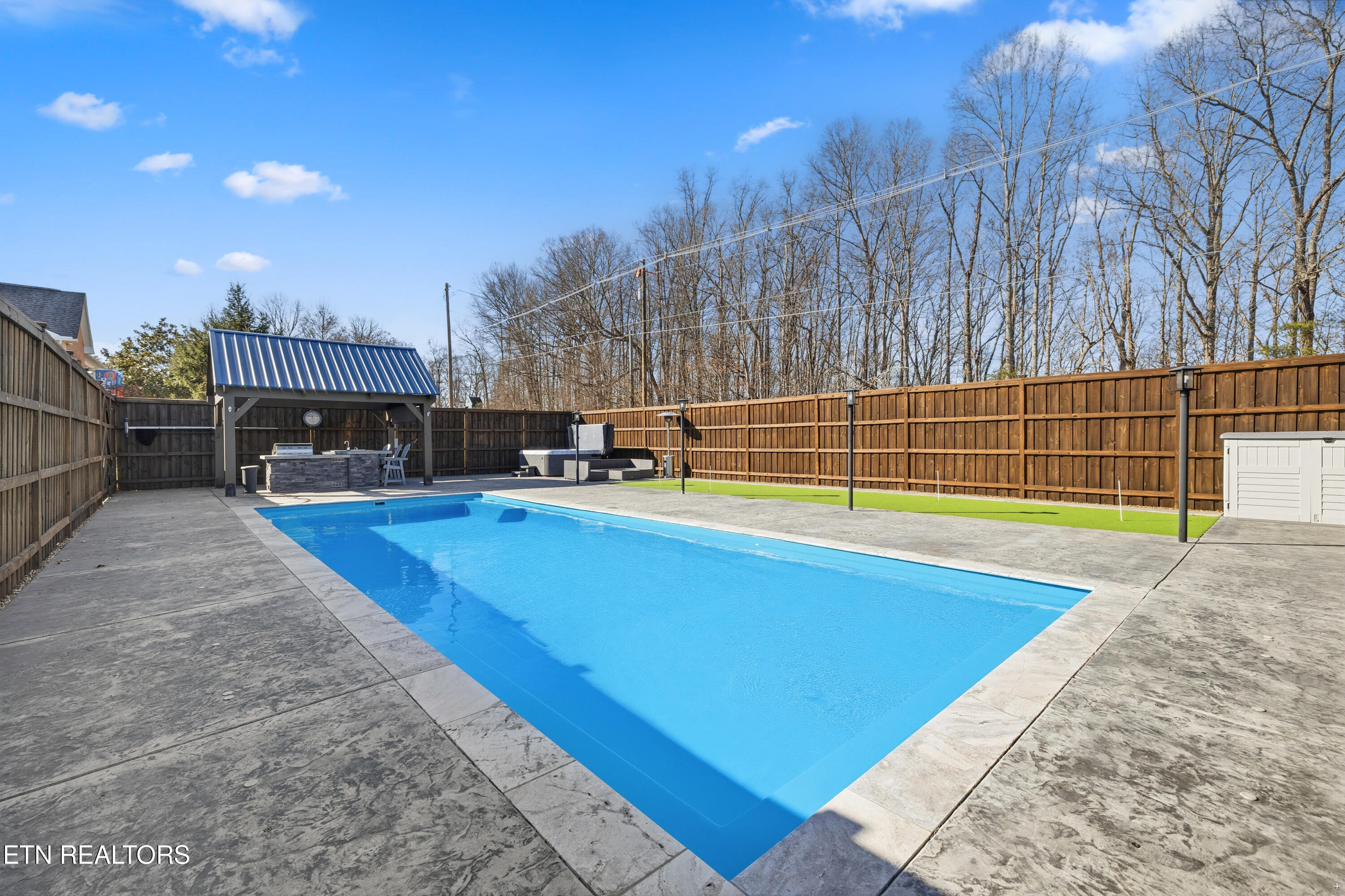 239 Sequoyah Road Andersonville, TN 37705 - Photo 2 of 49 Staycation Oasis!